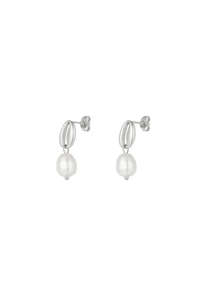 Pearl Shell earrings