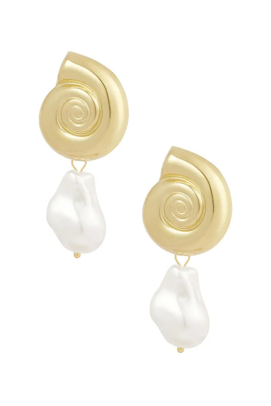 Round pearl shell earrings